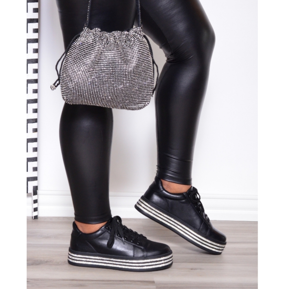 𝙉𝙚𝙬 𝙄𝙣!🖤💎Black Rhinestone Platform Sneaker - Picture 5 of 8